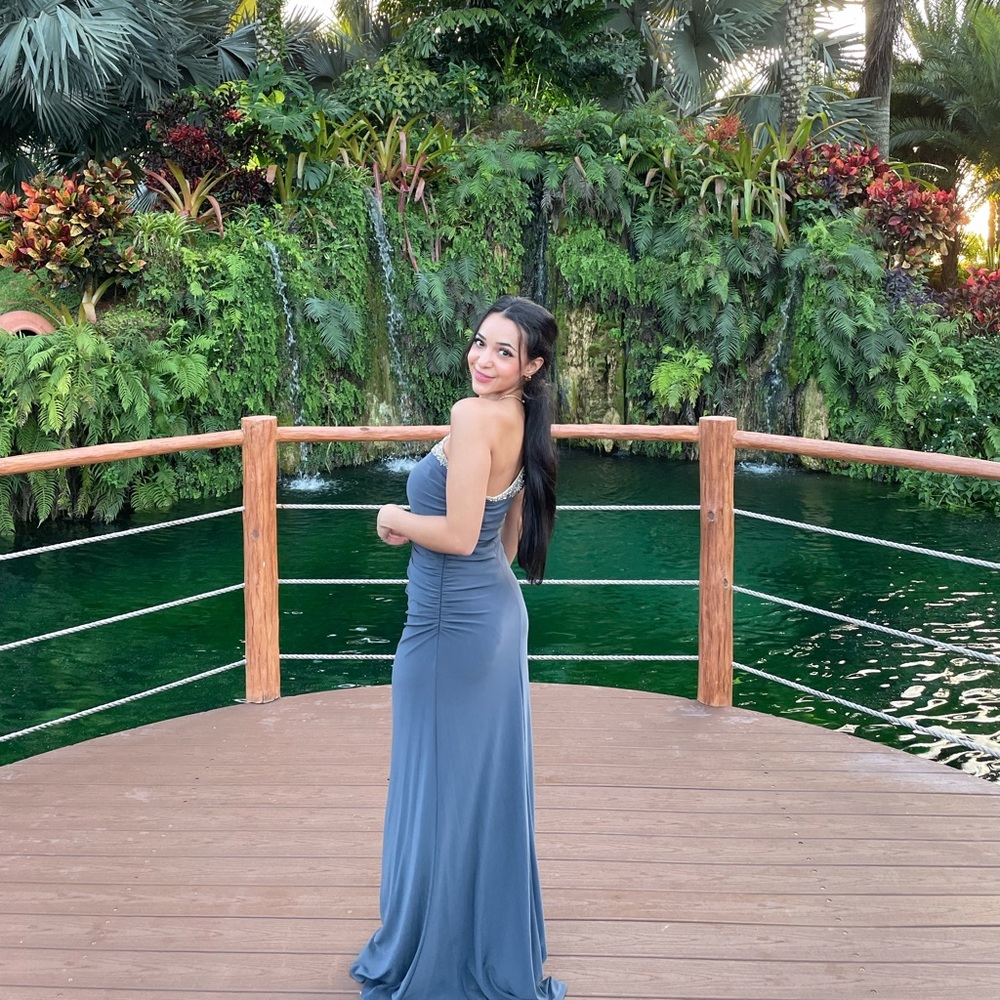 Sequined One shoulder gray dress!! Perfect for formal or a wedding guest